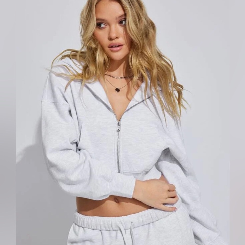 Garage cropped hoodie - light grey